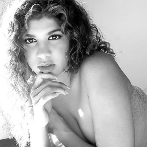 model alejandra